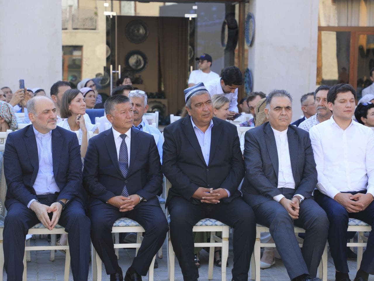 The 2nd International Pottery Forum Concludes in Rishtan