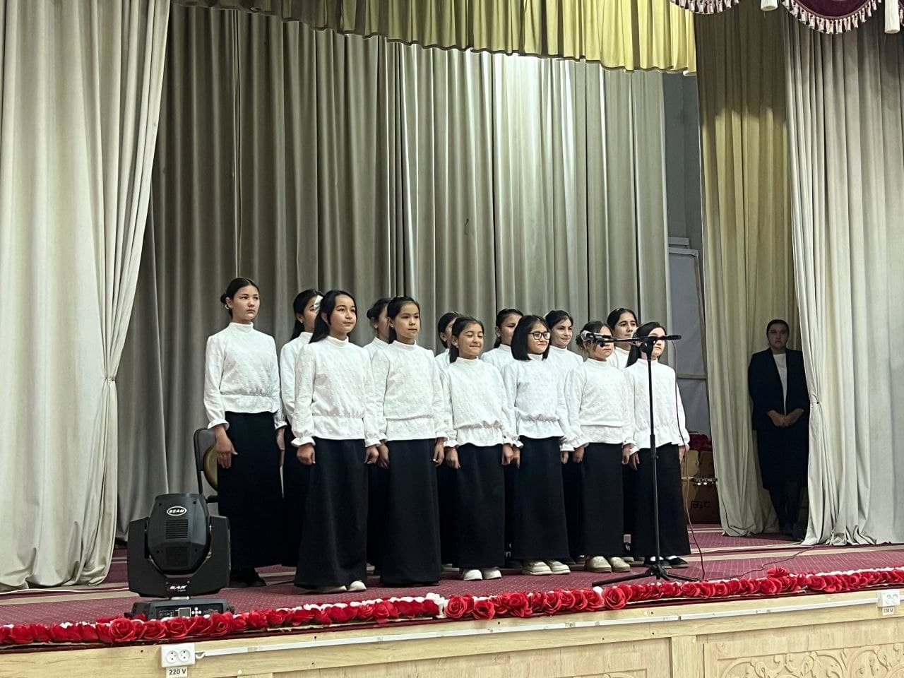 🌿✨ Uch avlod uchrashuvi — hamjihatlik va do‘stlik ko‘prigi! ✨🌿