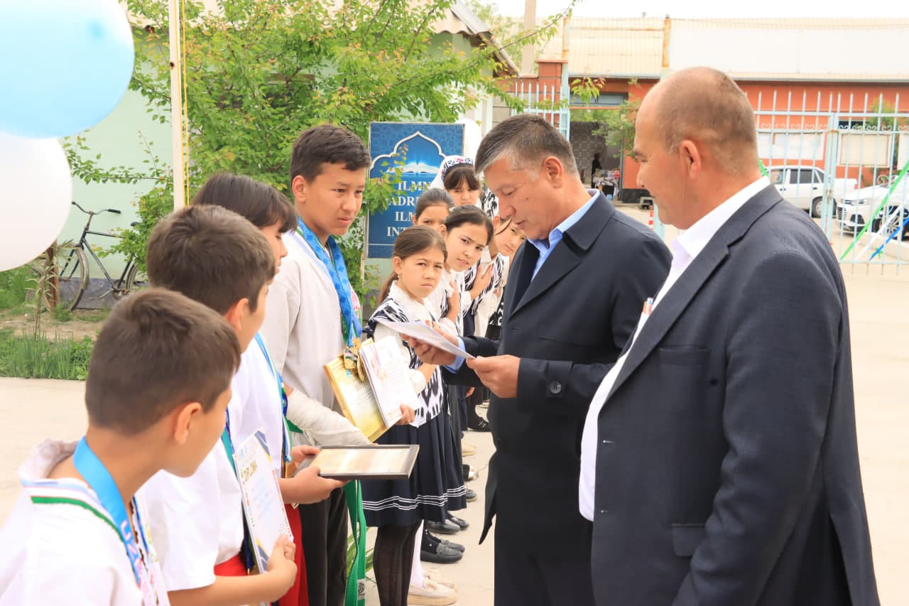 An open dialogue with young people was held in Rishton district as part of the “Thursday — Youth Day” initiative.