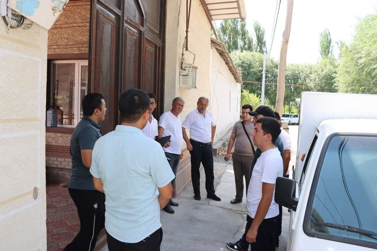 📌 Yoshlar tadbirkorligini rivojlantirishga qaratilgan loyihalar bilan tanishildi
