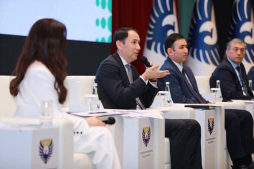 В эти минуты продолжается обсуждение ключевых вопросов развития налоговой системы, цифровых решений и эффективного взаимодействия государства и бизнеса в рамках «Налогового форума – 2026».