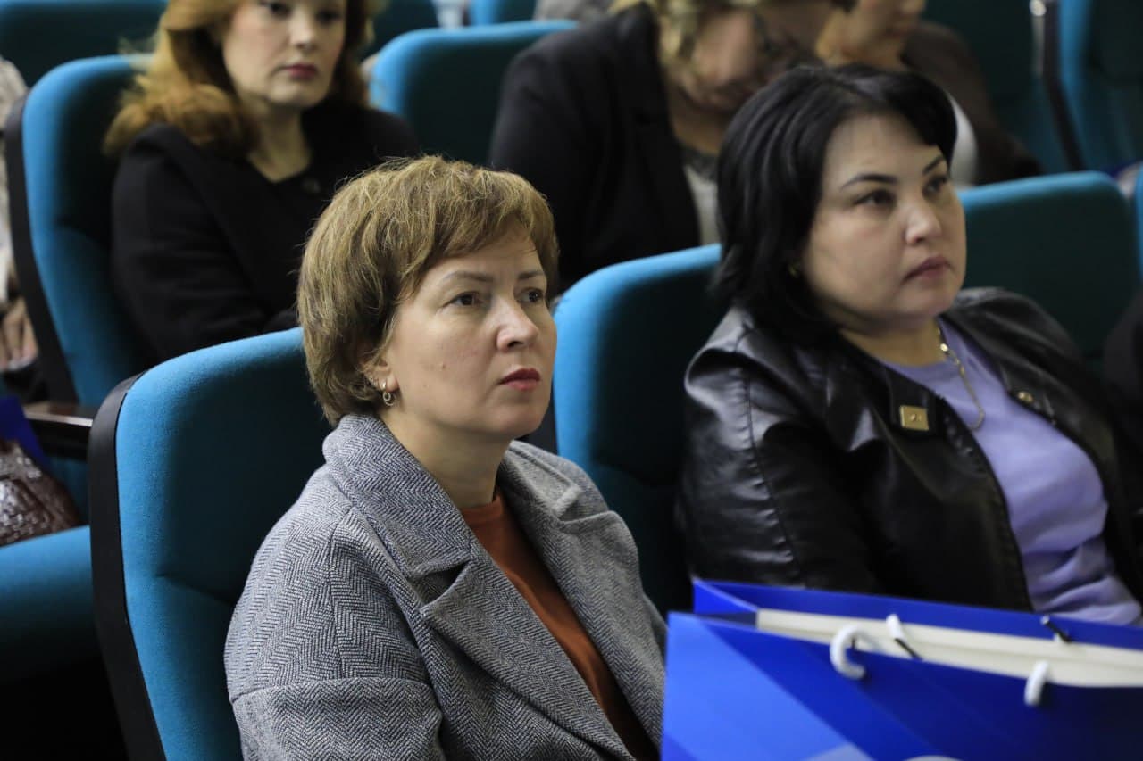 “Olmaliq kon-metallurgiya kombinati” AJda soliq islohotlariga bag‘ishlangan seminar tashkil etildi