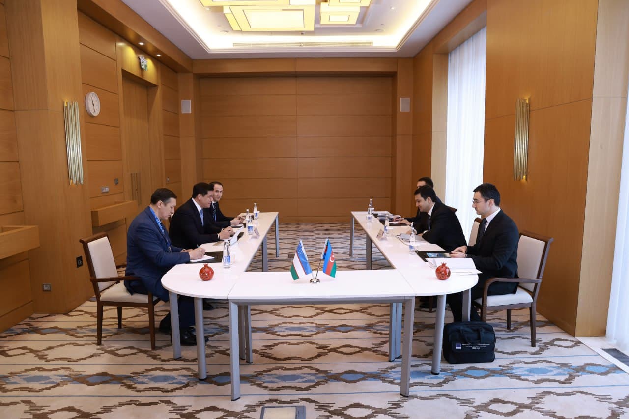 Состоялась встреча председателя Налогового комитета Республики Узбекистан Фарруха Пулатова с руководителем Государственной налоговой службы при Министерстве экономики Азербайджанской Республики Орханом Назарли