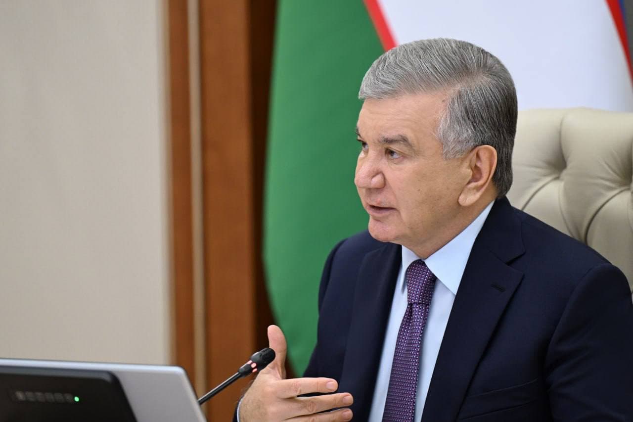 Президент Шавкат Мирзиёев ознакомился с презентацией по совершенствованию налогового администрирования и реформированию деятельности налоговых органов.