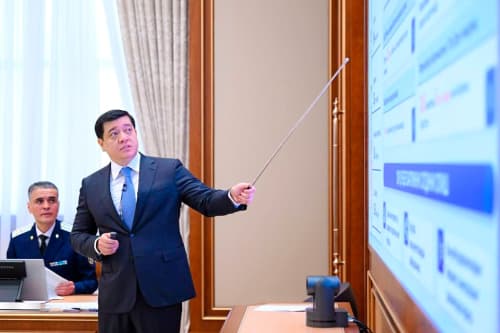 Президент Шавкат Мирзиёев ознакомился с презентацией по совершенствованию налогового администрирования и реформированию деятельности налоговых органов.