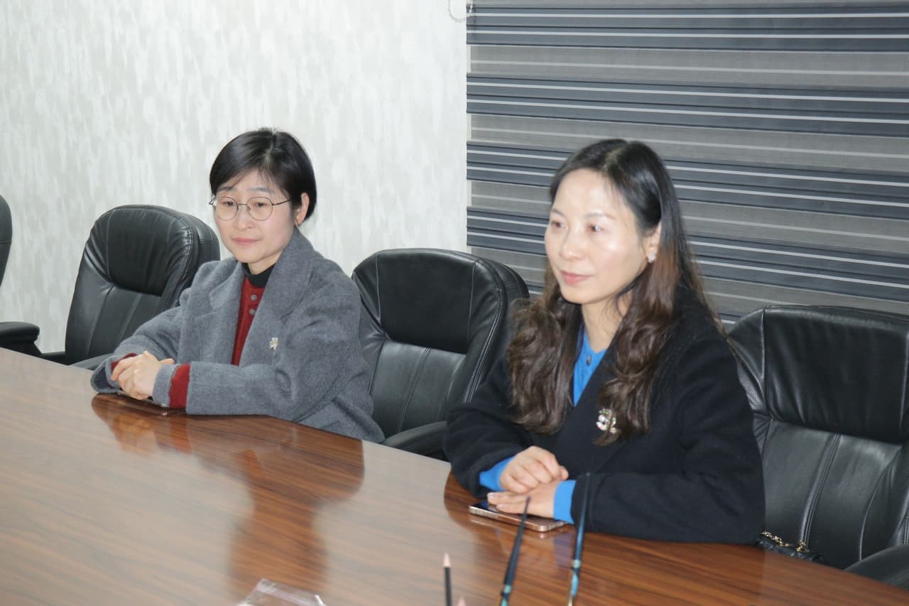 Данғара тумани ҳокими Хитой шифокорлар билан учрашди