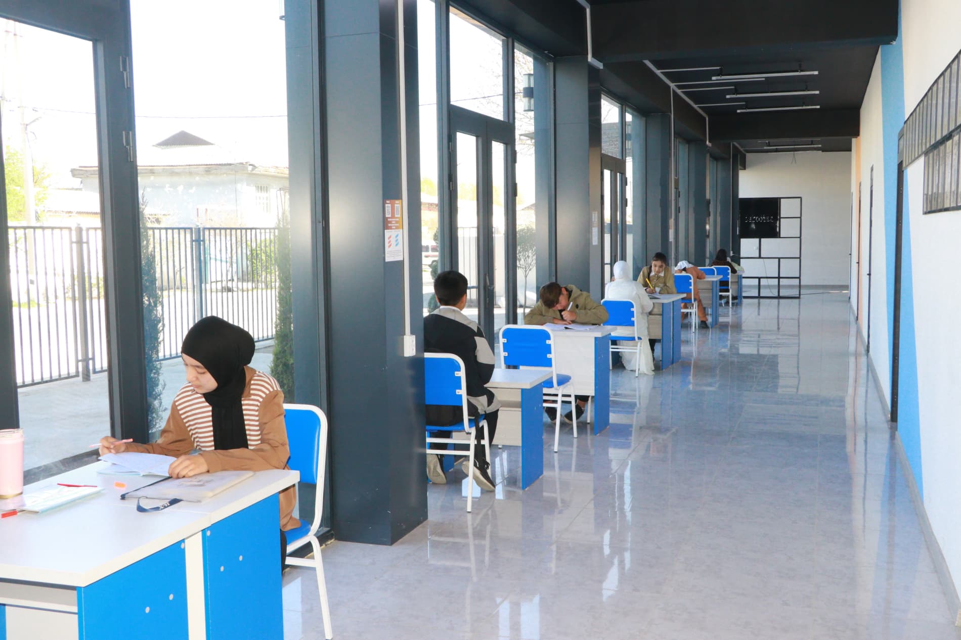 Данғара тумани Қияли қўрғонча МФЙ ҳудудида жойлашган “ЗероМах Счоол” ўқув маркази фаолияти билан туман раҳбарлари яқиндан танишдилар.