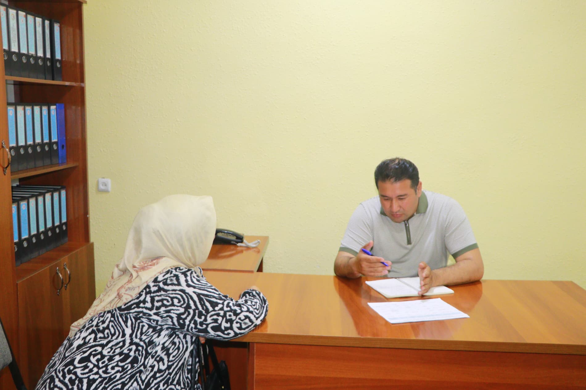 Dang‘ara tumani hokimi qabulida fuqarolar murojaatlari ko‘rib chiqildi