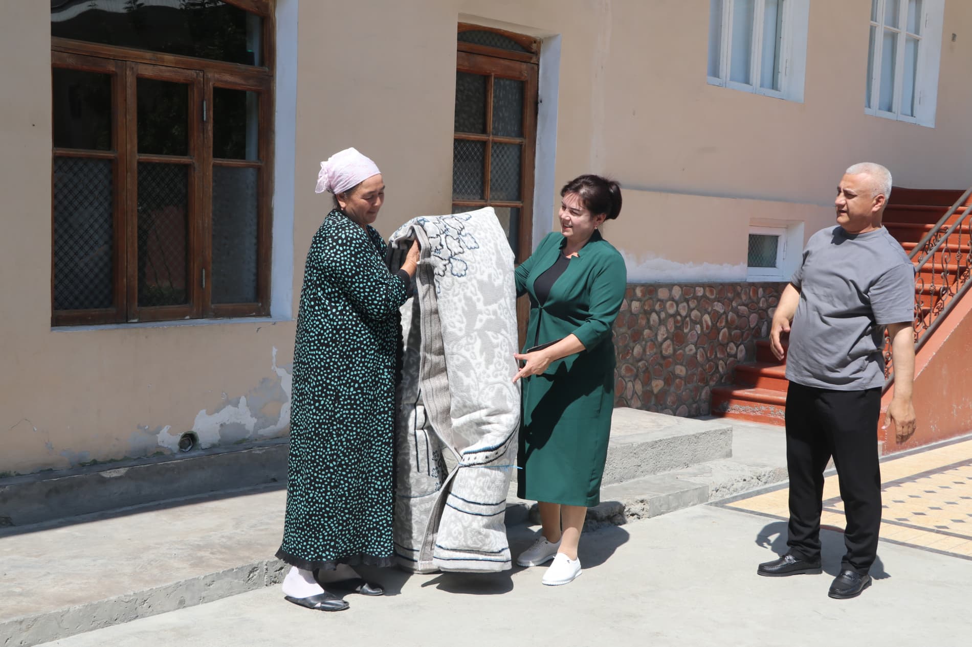 Dang‘ara tumanida mirishkor pillakorlar mehnatiga munosib baho berilmoqda