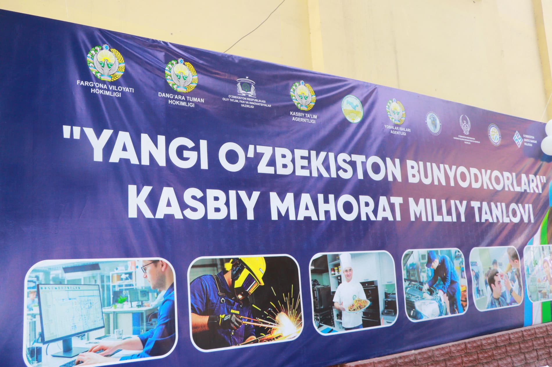Dang‘ara tumani 2-son texnikumida “Yangi O‘zbekiston bunyodkorlari – 2026” Respublika kasbiy mahorat tanlovining tuman bosqichi, xususan, “Grafik dizayn texnologiyasi” kasbi bo‘yicha birinchi bosqich ochilish tadbiri bo‘lib o‘tdi.