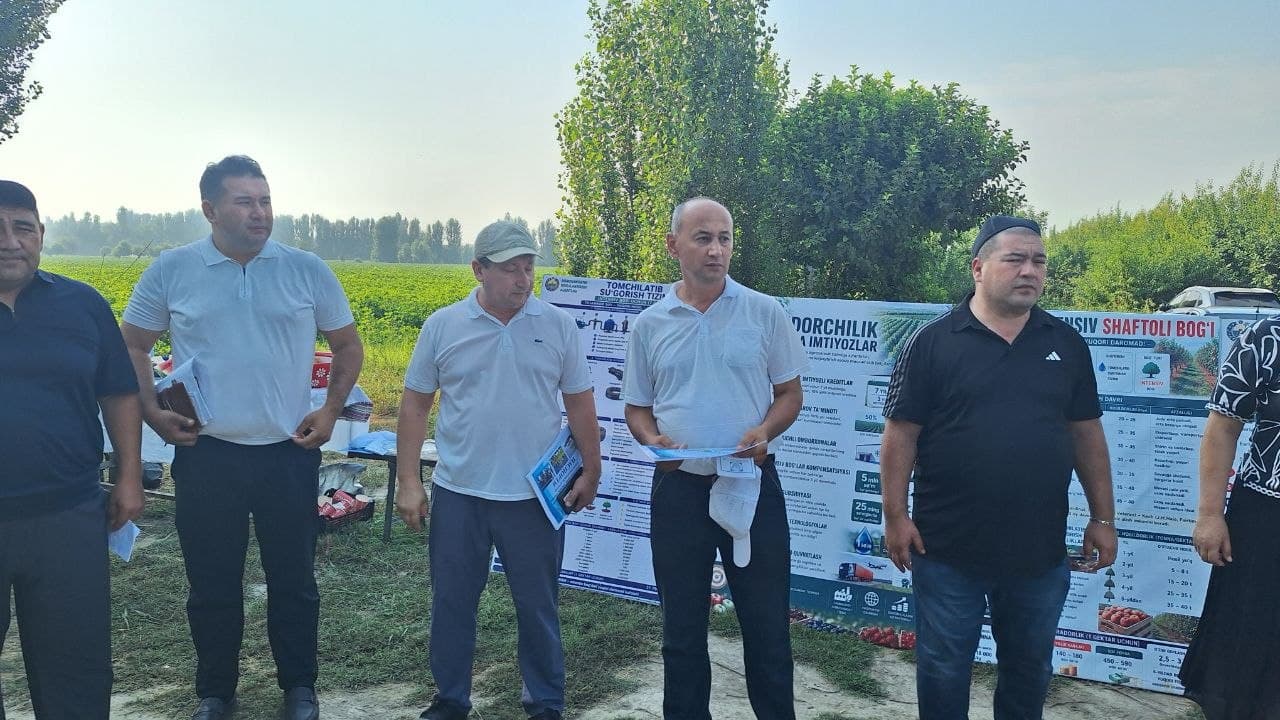 Dang‘ara tumanida intensiv mevali bog‘larni barpo etish bo‘yicha o‘quv seminari o‘tkazildi