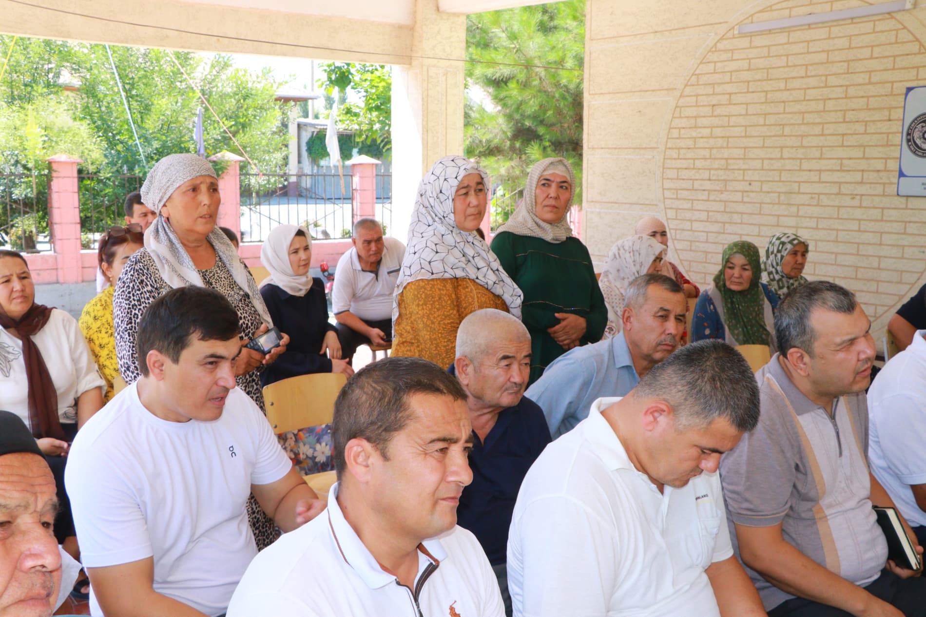 Dang‘ara tumani hokimi tuman Kengashi deputati Taptiqasaroy va Bog‘ish MFY fuqarolari ishtirokida sayyor qabul o‘tkazildi.