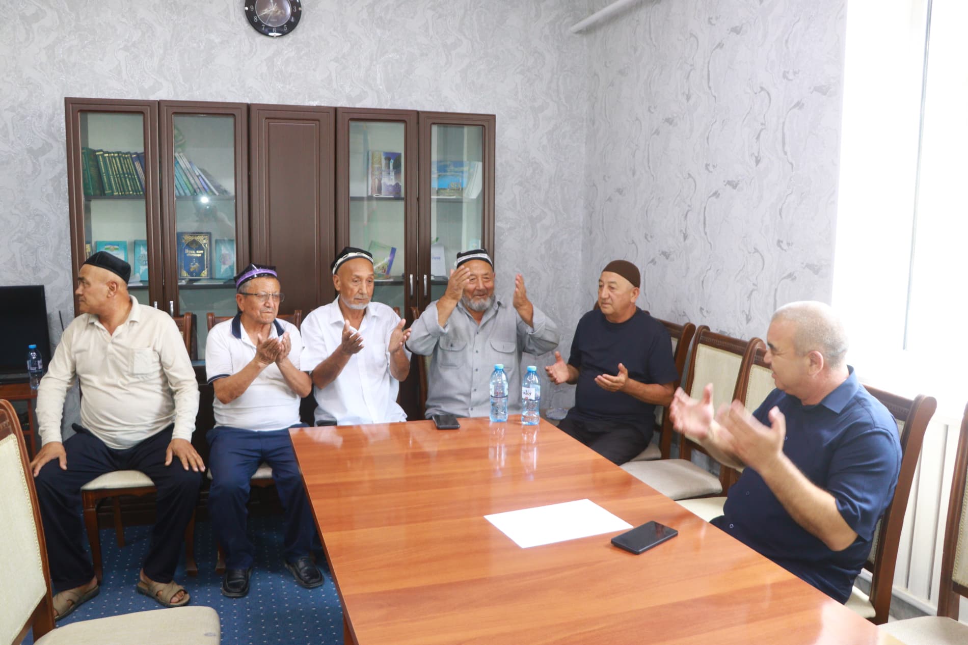 Dang‘ara tumani hokimining navbatdagi shaxsiy qabuli Pishqaron mahalla fuqarolar yig‘ini hududida joylashgan Xalq qabulxonasida o‘tkazildi.