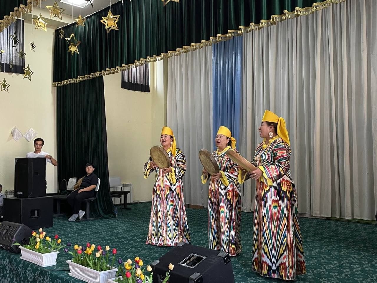Dangʻarada “Kitobxon mahalla yoshlar yetakchisi” koʻrik-tanlovi oʻtkazildi