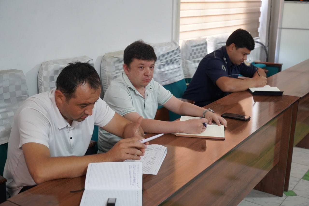 Dang‘ara tumanida yoshlar murojaatlari va belgilangan topshiriqlar ijrosi tahlil qilindi
