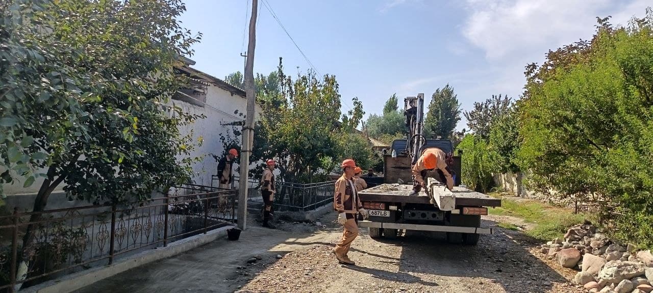 Oqjar MFYda elektr ta’minoti tizimi yangilanmoqda