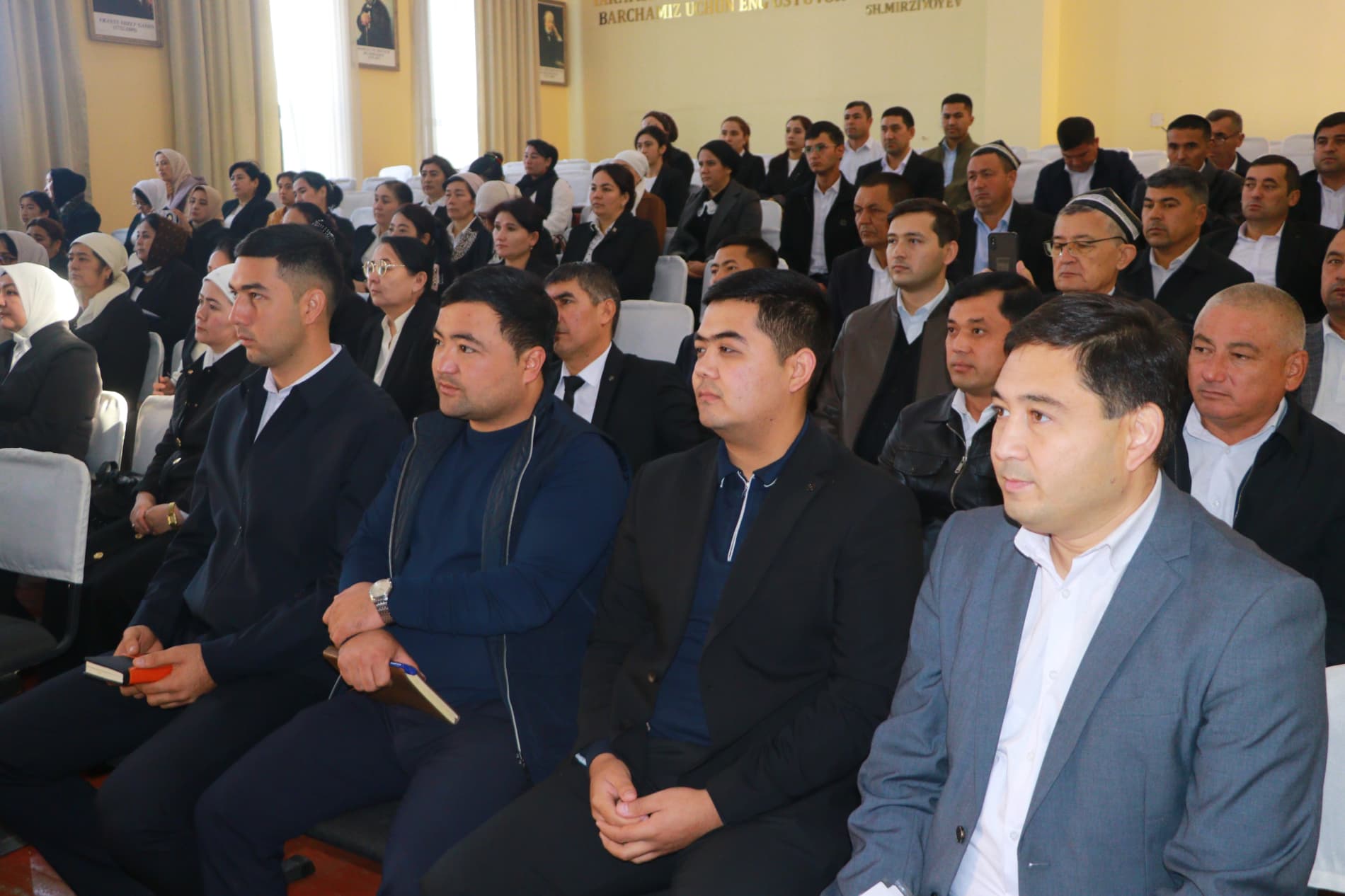 Dang‘ara tumanida o‘zbek tiliga davlat tili maqomi berilganining 37 yilligi munosabati bilan bayram tadbiri o‘tkazildi.