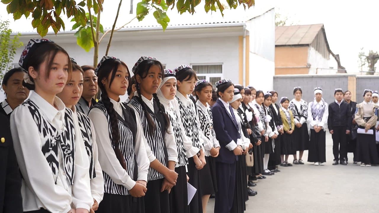 Dang‘ara tumani Maktabgacha va maktab ta’limi bo‘limi tasarrufidagi umumiy o‘rta ta’lim maktablarining 6–10-sinf o‘quvchilari ishtirokida “Jadidlar izidan” ko‘rik-tanlovining tuman bosqichi bo‘lib o‘tdi.