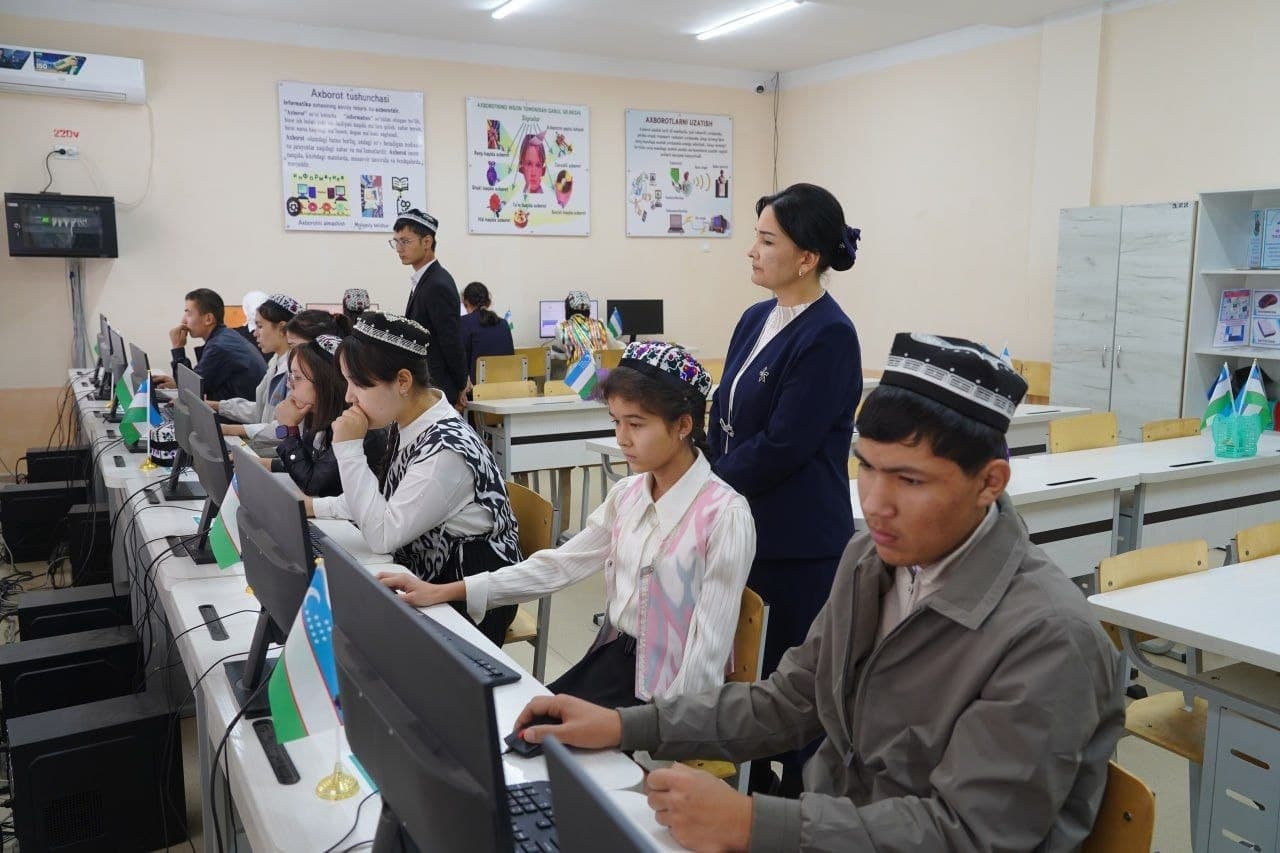 Dang‘ara tumani Maktabgacha va maktab ta’limi bo‘limi tasarrufidagi umumiy o‘rta ta’lim maktablarining 6–10-sinf o‘quvchilari ishtirokida “Jadidlar izidan” ko‘rik-tanlovining tuman bosqichi bo‘lib o‘tdi.