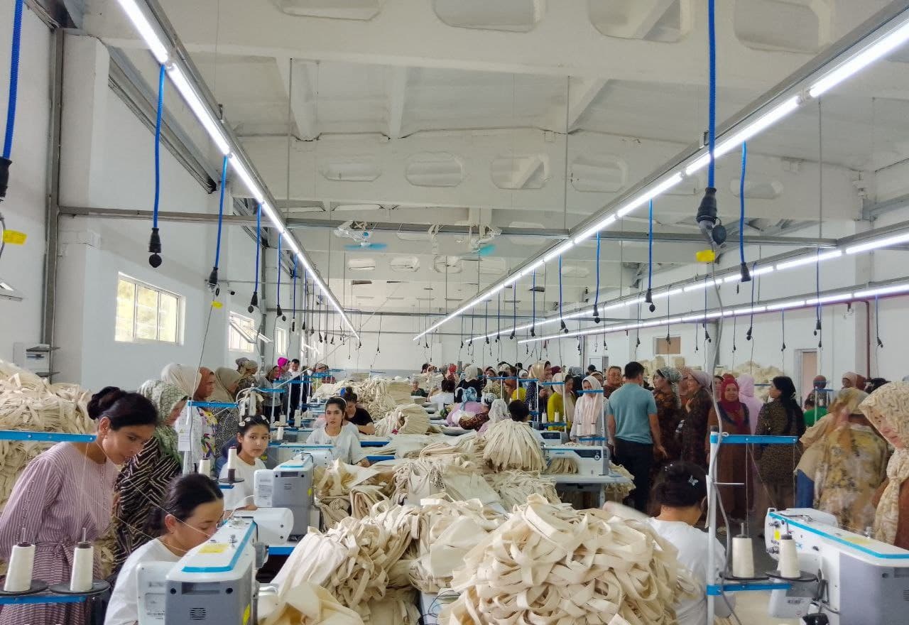 Бағдод туманида ишсиз хотин-қизлар учун янги иш ўринлари тақдим этилди