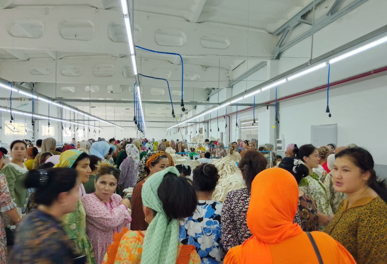 Бағдод туманида ишсиз хотин-қизлар учун янги иш ўринлари тақдим этилди