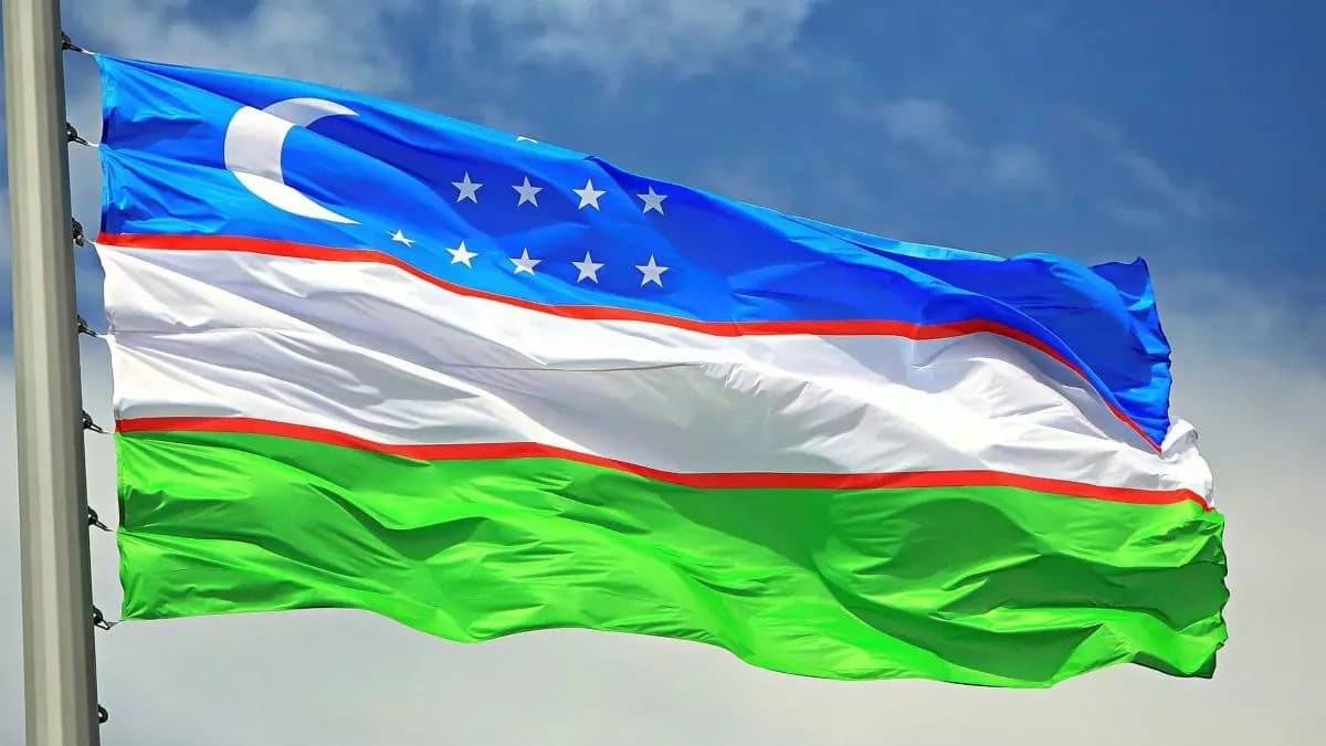 18-noyabr O'zbekiston Respublikasining davlat bayrog'i qabul qilingan kun