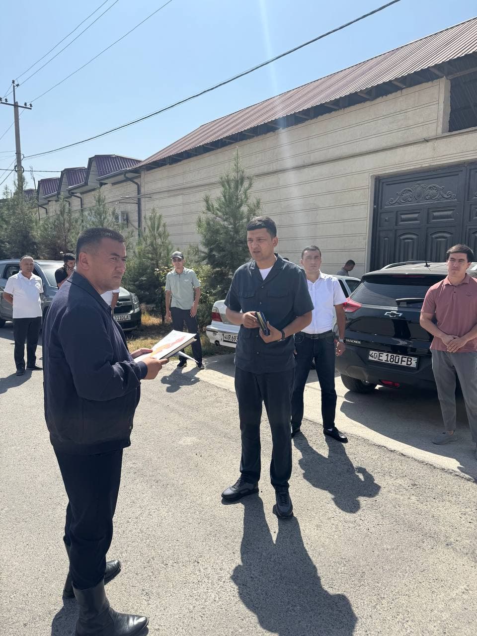 Бағдод тумани ҳокими Ғанижон Солиев ҳамда туман прокурори Акмалжон Мухтаровлар Ўзбекистон Республикаси Президентининг ПҚ-4363-сон қарори ва Вазирлар Маҳкамасининг 134-сон қарори ижроси юзасидан туманда амалга оширилаётган ва ишга туширилган барча лойиҳал