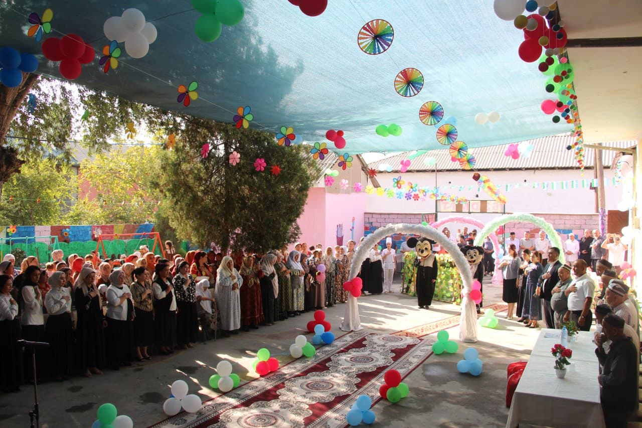 Bag‘dod tumanida “Bolajon orzusi” nomli 63-son Davlat maktabgacha ta’lim tashkiloti barpo etilib, Mustaqillik bayrami arafasida foydalanishga topshirildi. “Cho’lyunus” mahalla fuqarolar yig‘inida joylashgan 90 o‘rinli mazkur maskan hudud aholisi orzusi e