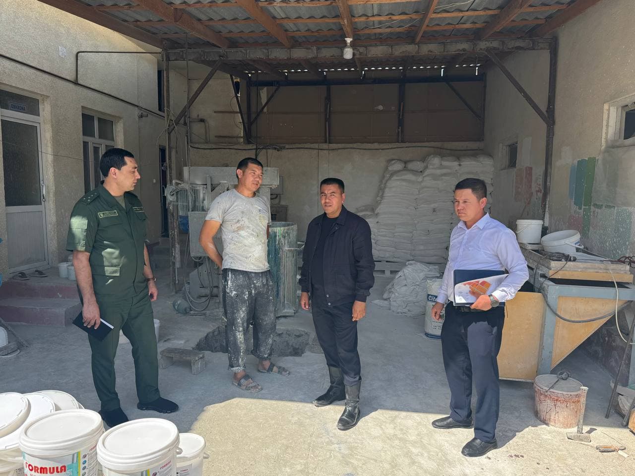 Бағдод тумани ҳокими Ғанижон Солиев ҳамда туман прокурори Акмалжон Мухтаровлар Ўзбекистон Республикаси Президентининг ПҚ-4363-сон қарори ва Вазирлар Маҳкамасининг 134-сон қарори ижроси юзасидан туманда амалга оширилаётган ва ишга туширилган барча лойиҳал