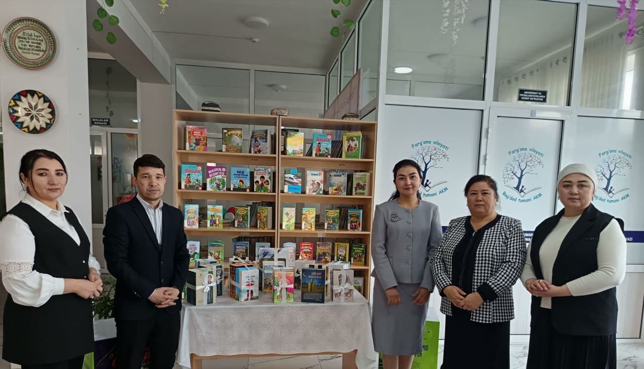 Yangi adabiyotlar sovg‘a qilindi