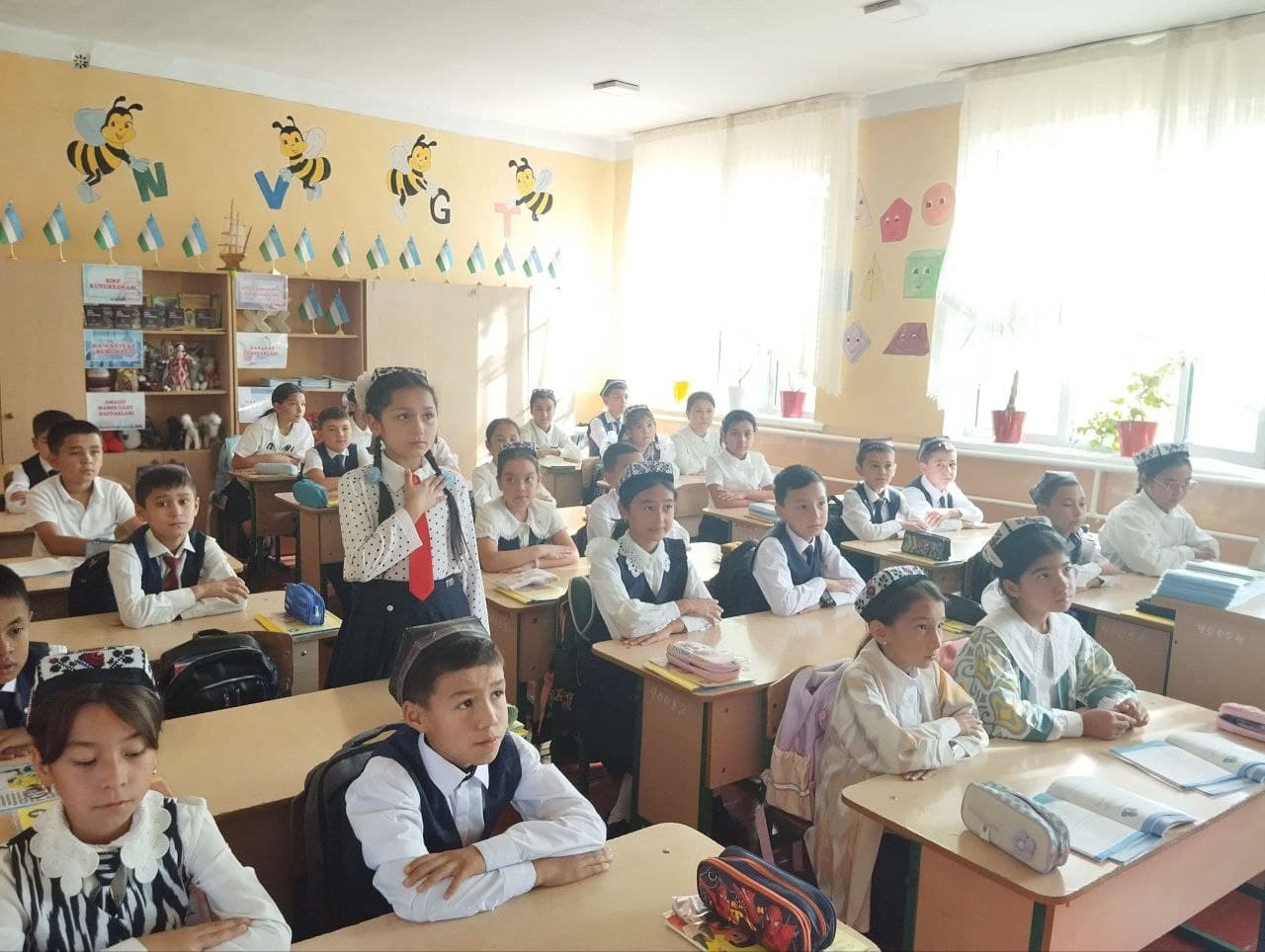 Урок под девизом “Национальные ценности – ценимая Родина”