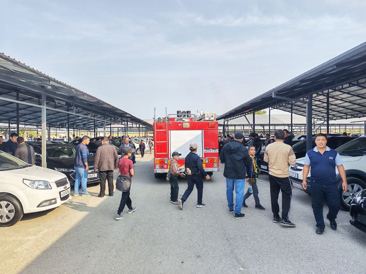 "Ёнғиндан огоҳлик" ойлиги доирасида “Водий Мега Авто” бозорида профилактик тадбирлар ўтказилди