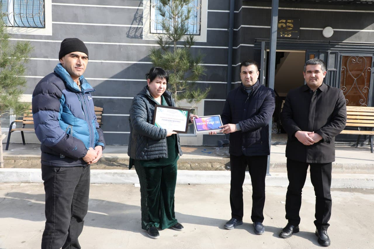 Citizens Registered Online Are Being Awarded Gifts