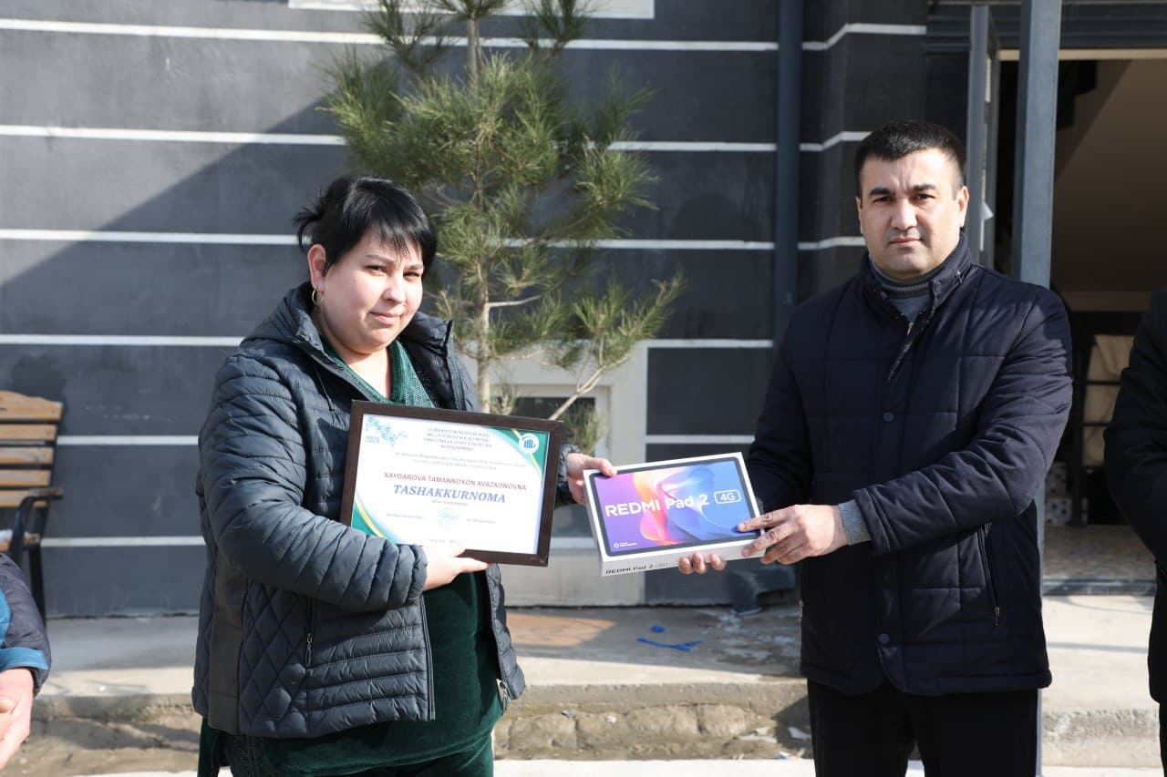 Citizens Registered Online Are Being Awarded Gifts