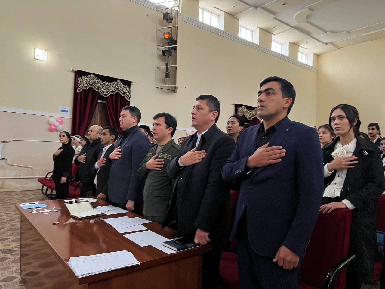 В Ферганском районе прошёл районный этап конкурса школьных театров «Турон»