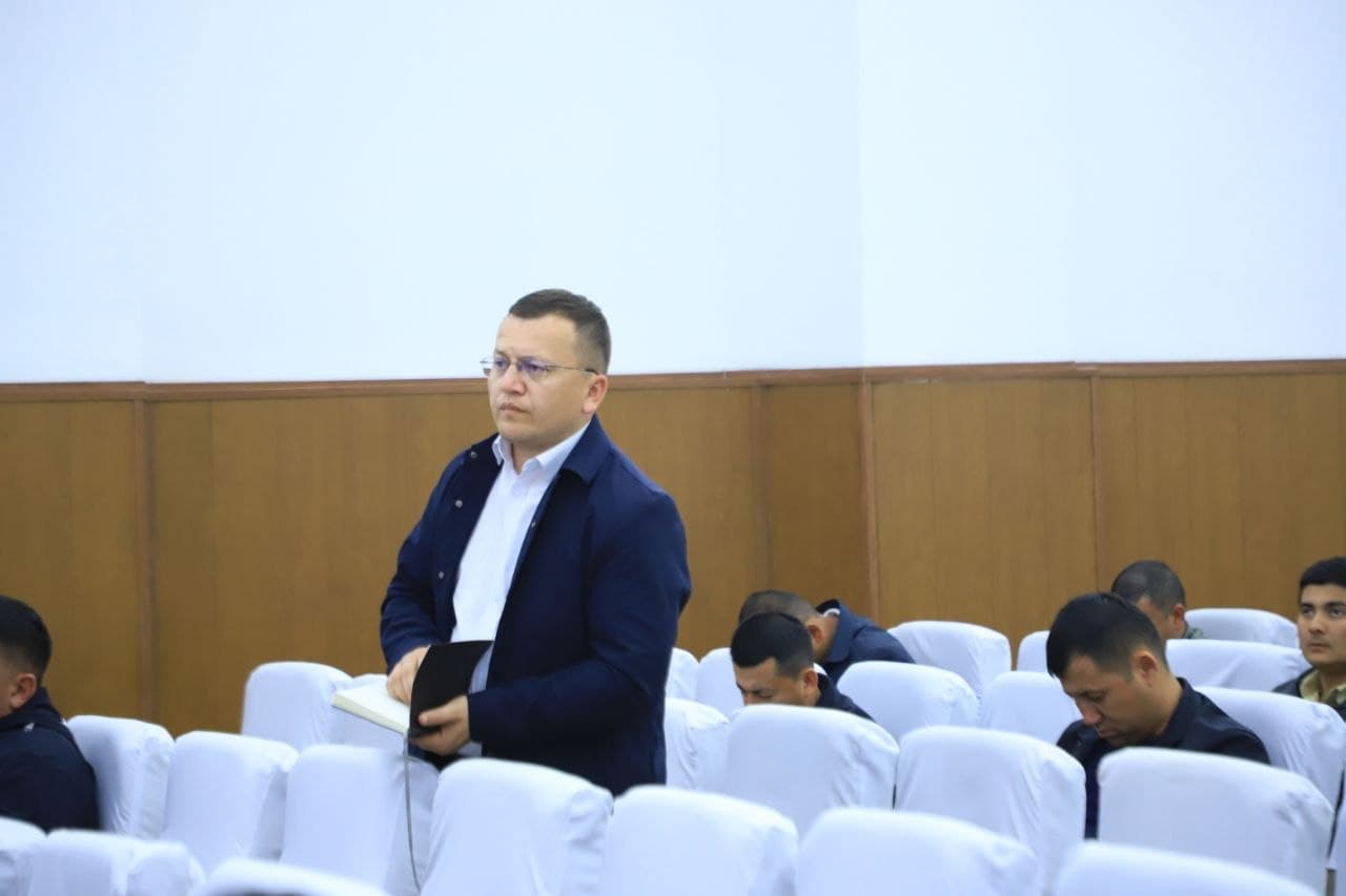 В Ферганском районе критически обсуждены вопросы работы с молодежью