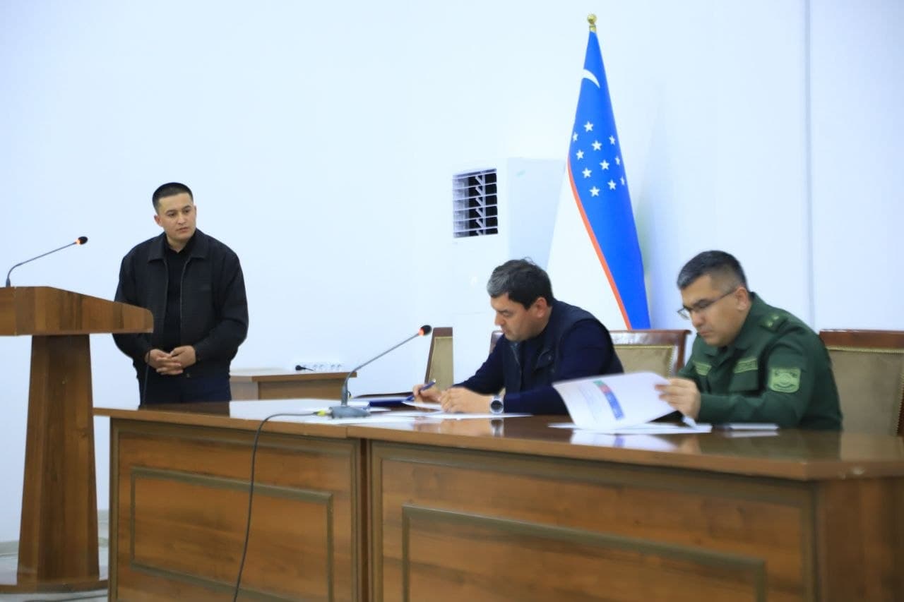 В Ферганском районе состоялось аналитико-критическое совещание по вопросам исполнения обращений граждан