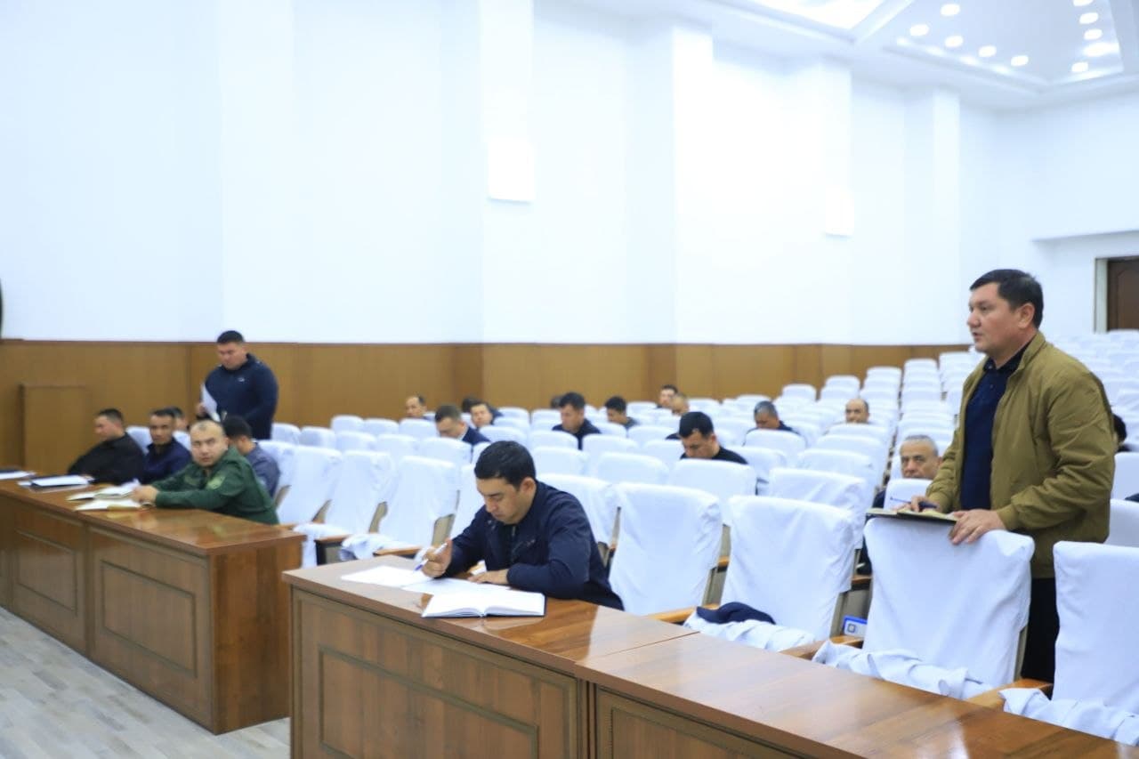 В Ферганском районе критически обсуждены вопросы работы с молодежью