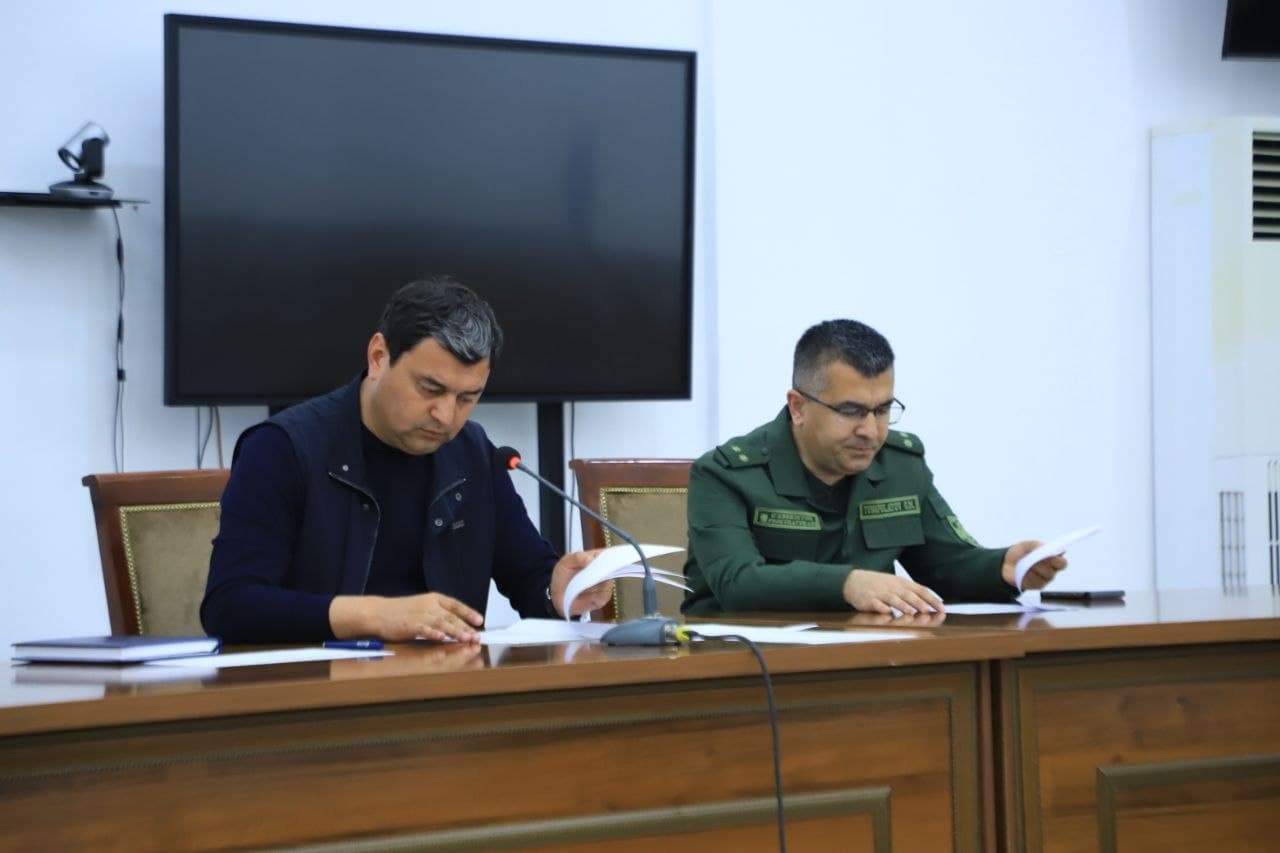 В Ферганском районе критически обсуждены вопросы работы с молодежью