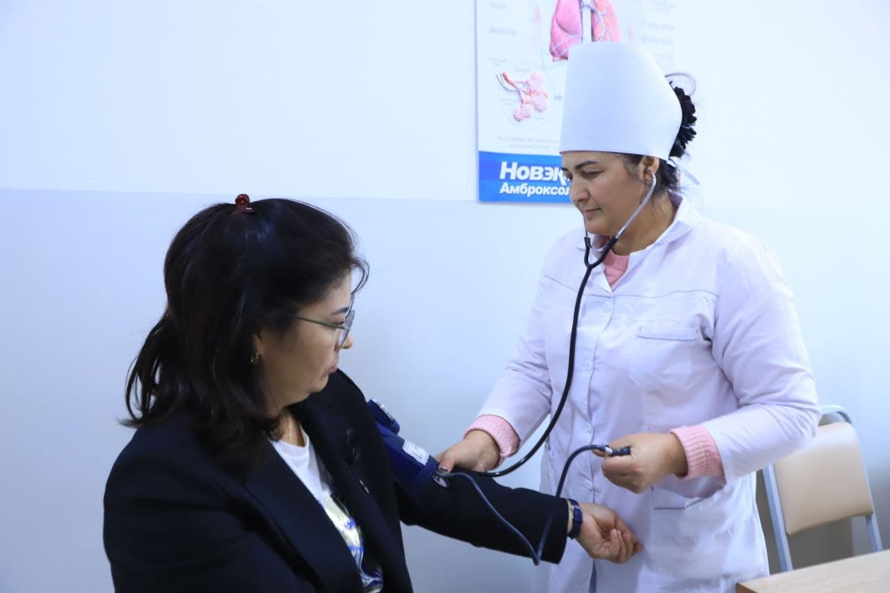 В Ферганском районе государственные служащие проходят медицинский осмотр