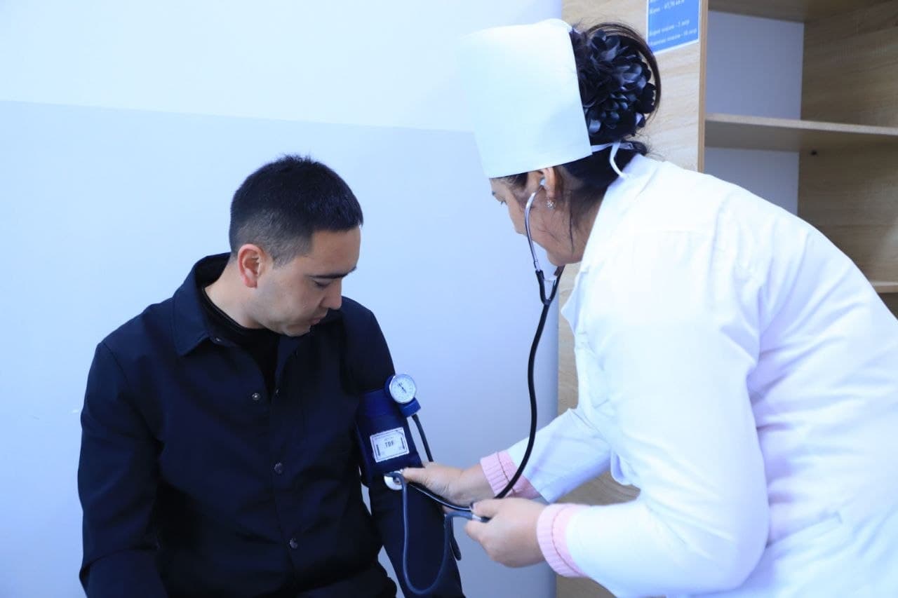 В Ферганском районе государственные служащие проходят медицинский осмотр