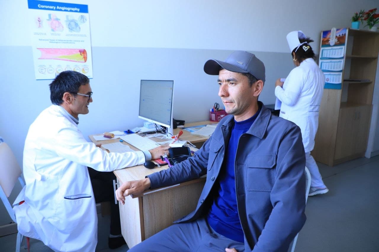 В Ферганском районе государственные служащие проходят медицинский осмотр