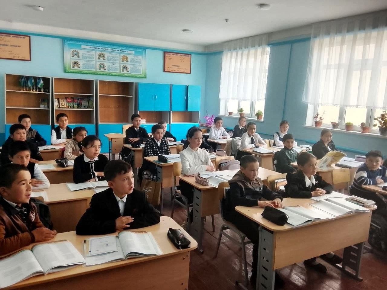 A “Leader and Youth Meeting” was held in Yordon neighborhood