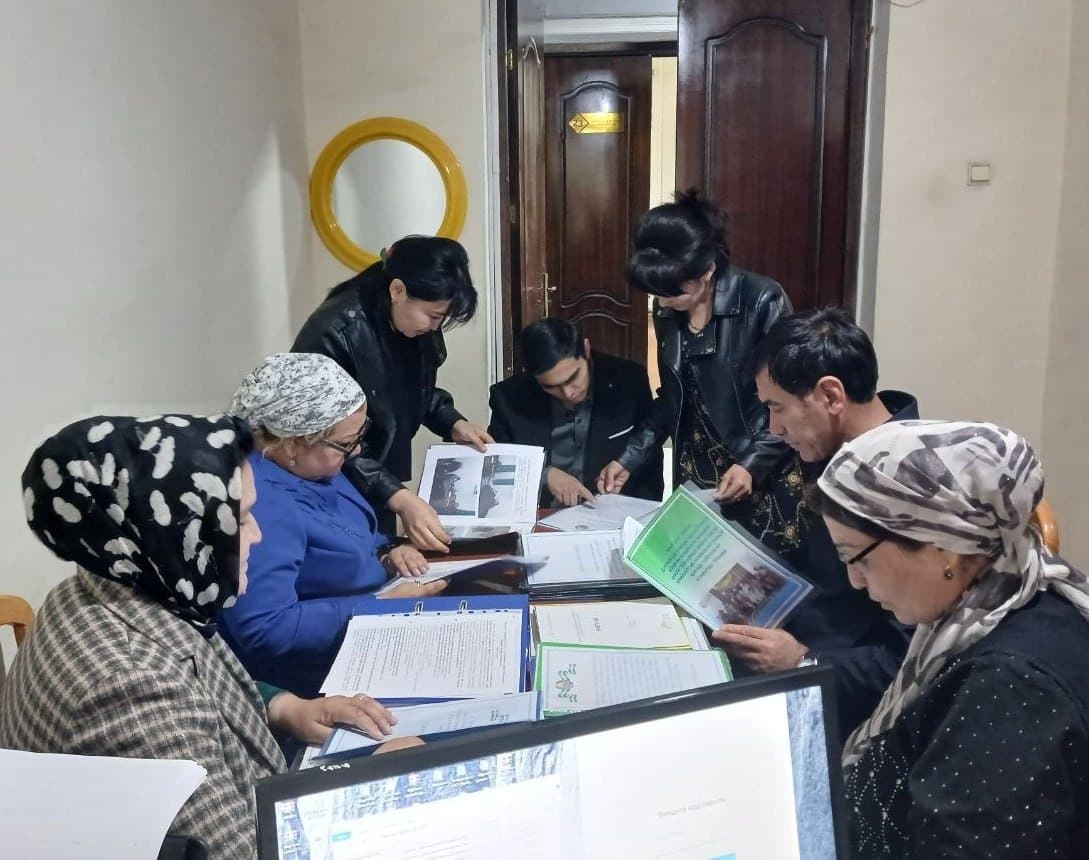 “Ibratli oila” ko‘krak nishoni uchun nomzodlar saralandi