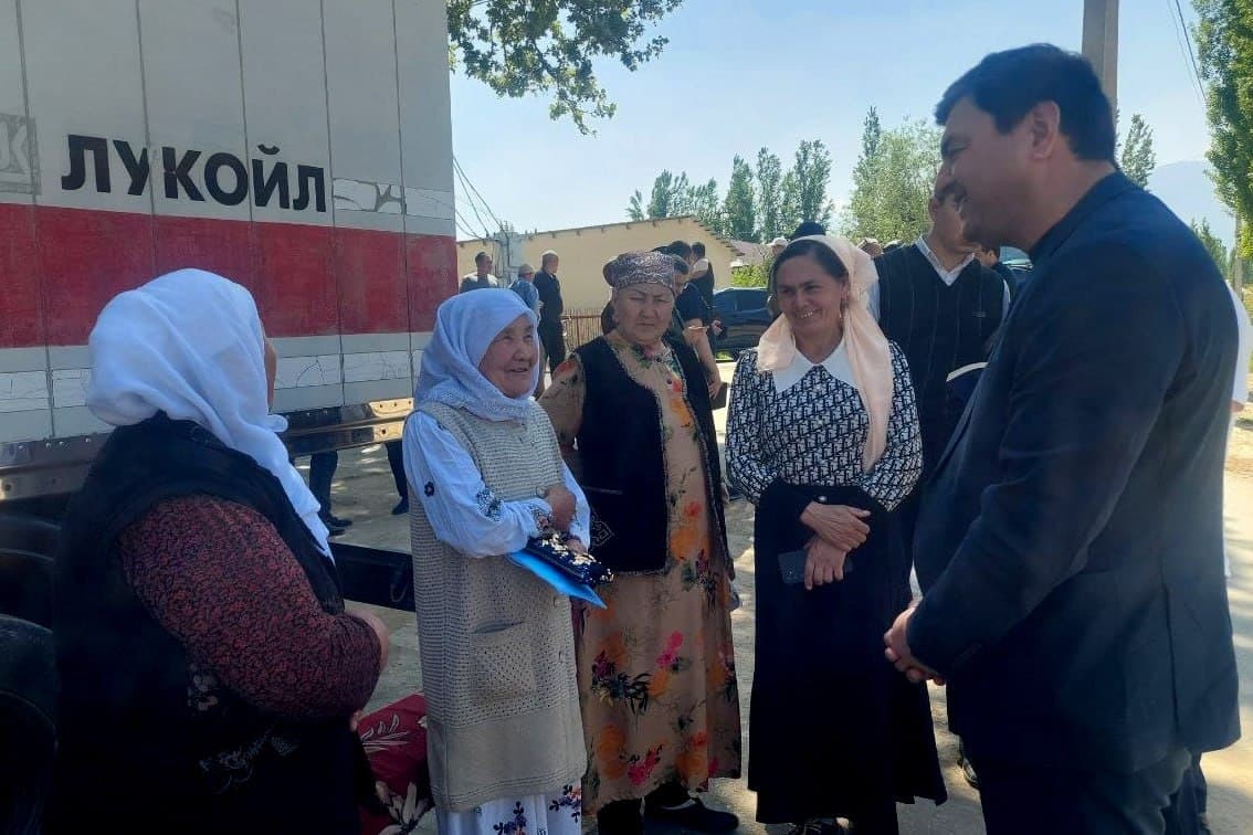 Public complaints in the exclave area of Fergana district were studied on site