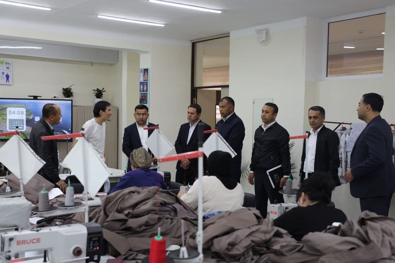 Open dialogue with graduates held in Fergana district within Youth Day events