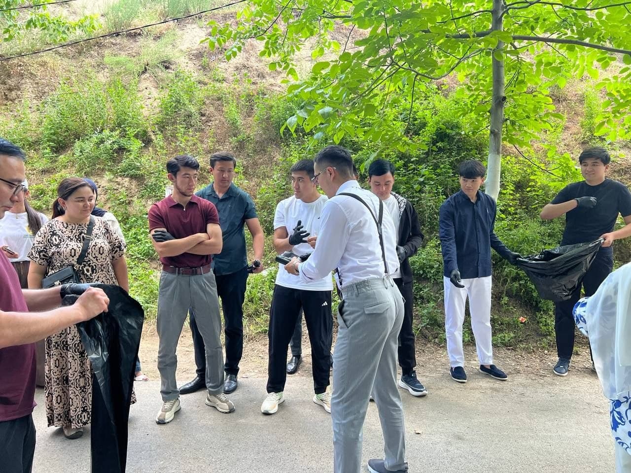 В Ферганском районе прошла плоггинг-акция под девизом «Беречь окружающую среду — наш общий долг»