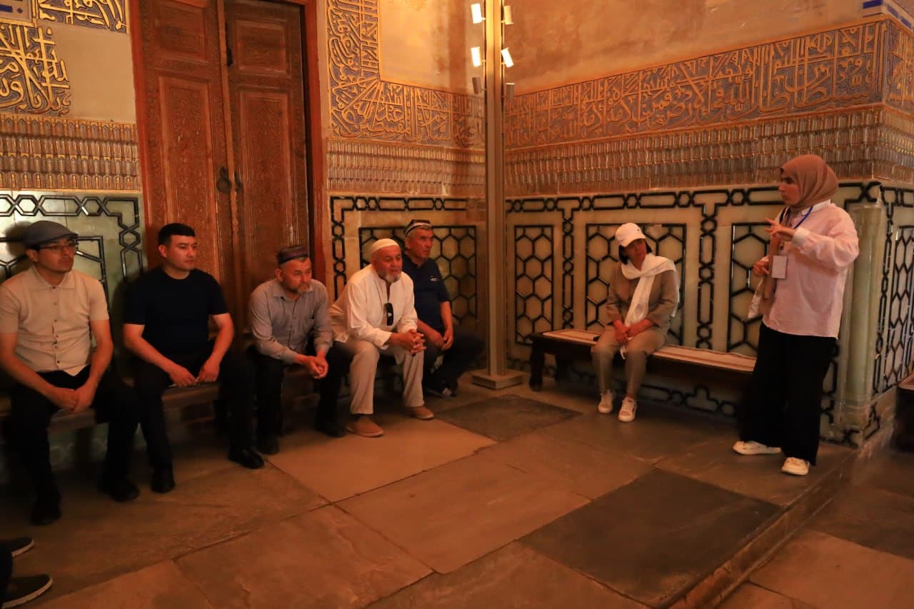 Fergana District Officials Study Historical and Tourist Sites in Samarkand and Tashkent