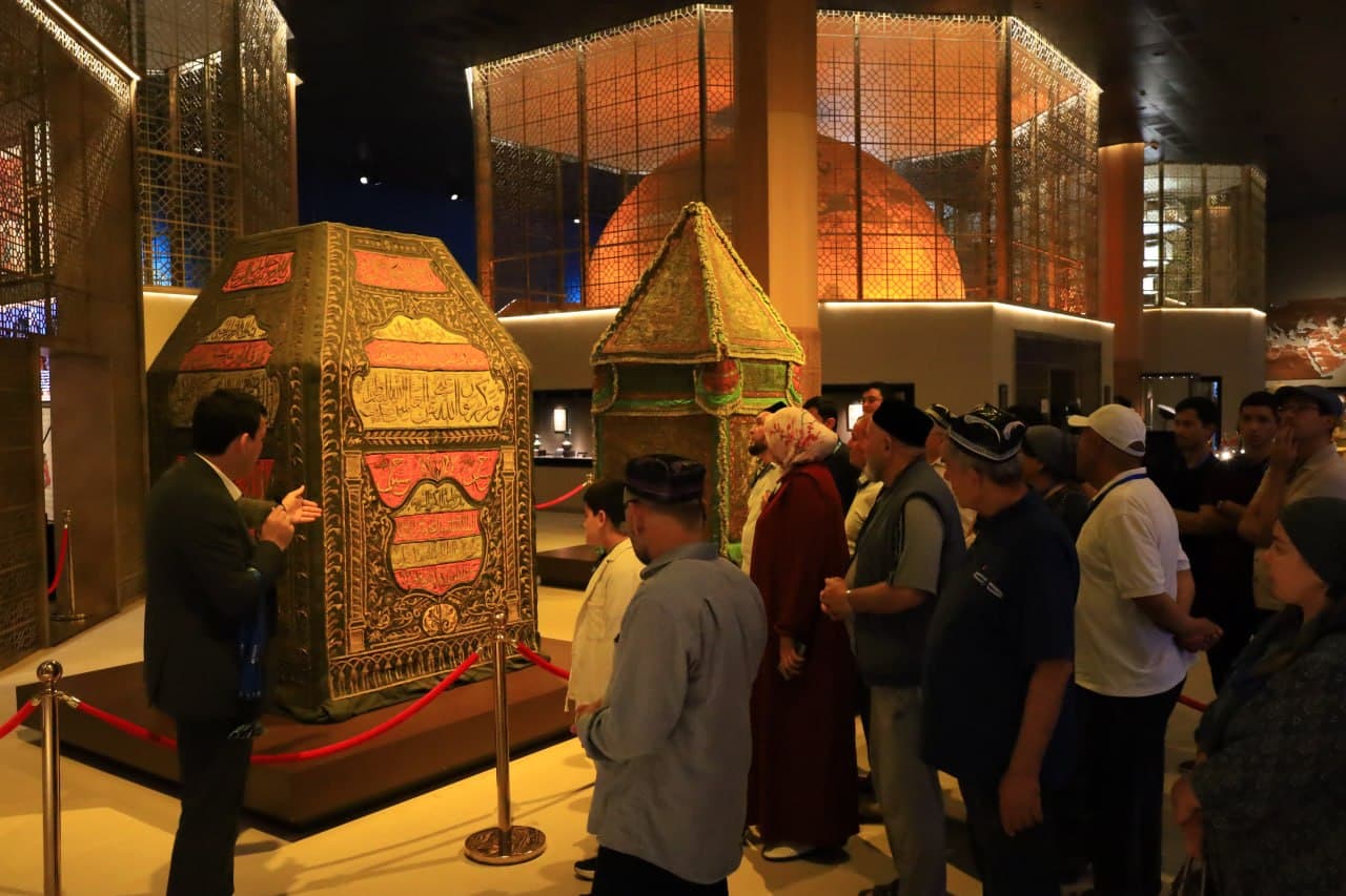 Fergana District Officials Study Historical and Tourist Sites in Samarkand and Tashkent