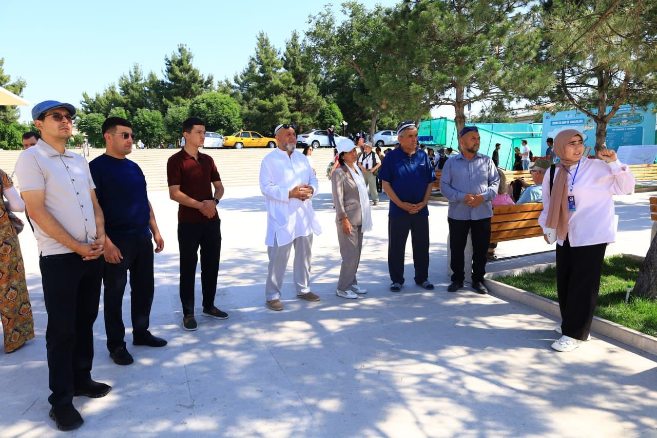 Fergana District Officials Study Historical and Tourist Sites in Samarkand and Tashkent